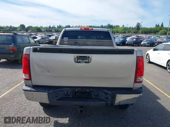 2008 GMC Sierra 1500 Work Truck with VIN 2GTEC19C381102196, listed as a IAAI auction lot 42212449 with 213,361 mi miles and . Bid and sale history available at DreamBid. Image 16.