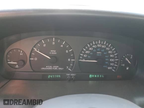 2000 Dodge Caravan SE z VIN 1B4GP45R2YB500313, wystawiony jako Copart lot #61202635 z przebiegiem 247 799 mil mil oraz Szkoda całkowita • Salvage title. Historia ofert i sprzedaży dostępna na DreamBid. Obrazek 9.