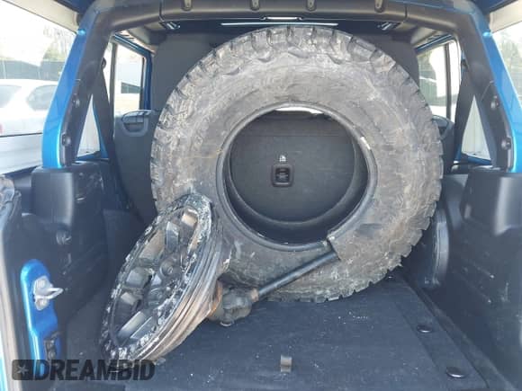 2022 Jeep Wrangler Unlimited Willys с VIN 1C4HJXDN5NW269680, выставлен на аукционе IAAI как лот 42039165 с пробегом 31 183 миль миль и . История ставок и продаж доступна на DreamBid. Изображение 12.