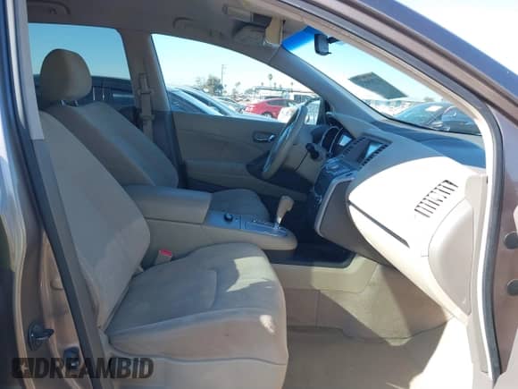 2010 Nissan Murano SL z VIN JN8AZ1MUXAW003875, wystawiony jako IAAI lot #41209024 z przebiegiem 78 064 mil mil oraz . Historia ofert i sprzedaży dostępna na DreamBid. Obrazek 5.