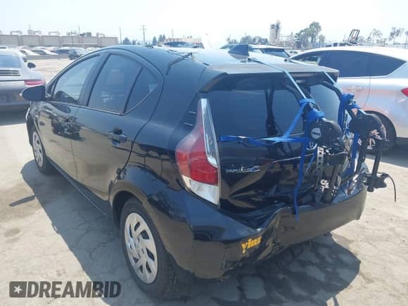 2016 Toyota Prius One z VIN JTDKDTB39G1130725, wystawiony jako IAAI lot #42738828 z przebiegiem 78 707 mil mil oraz . Historia ofert i sprzedaży dostępna na DreamBid. Obrazek 3.