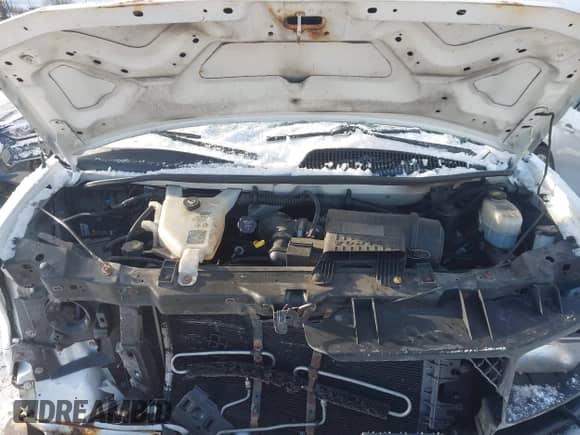 2012 Chevrolet Express Cargo with VIN 1GCWGGBA0C1100411, listed as a IAAI auction lot 41024219 with 197,251 mi miles and . Bid and sale history available at DreamBid. Image 9.