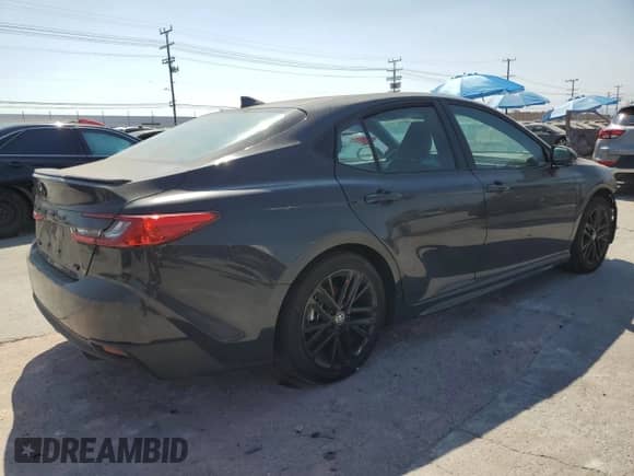 2025 Toyota Camry LE with VIN 4T1DAACK6SU533611, listed as a Copart auction lot 59768395 with 23,261 mi miles and Salvage title. Bid and sale history available at DreamBid. Image 3.