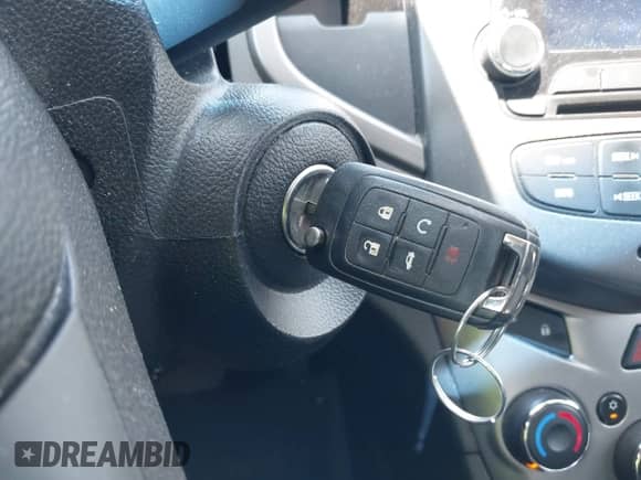 2012 Chevrolet Sonic LT с VIN 1G1JC5SH6C4180747, выставлен на аукционе IAAI как лот 42570496 с пробегом 93 958 миль миль и . История ставок и продаж доступна на DreamBid. Изображение 11.