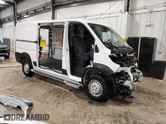 2025 Ram ProMaster Cargo Tradesman с VIN 3C6LRVVGXSE517250, выставлен на аукционе Copart как лот 45706185 с пробегом 1 100 миль миль и Чистый • Clean title. История ставок и продаж доступна на DreamBid. Изображение 4.