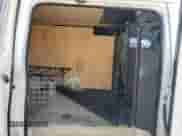 2006 Ford Econoline Cargo z VIN 1FTNE24L66HA49611, wystawiony jako Copart lot #56192975 z przebiegiem 277 069 mil mil oraz Szkoda całkowita • Salvage title. Historia ofert i sprzedaży dostępna na DreamBid. Obrazek 10.