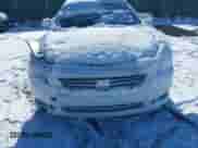 2013 Nissan Maxima S z VIN 1N4AA5AP0DC821281, wystawiony jako IAAI lot #41380825 z przebiegiem 82 693 mil mil oraz . Historia ofert i sprzedaży dostępna na DreamBid. Obrazek 6.