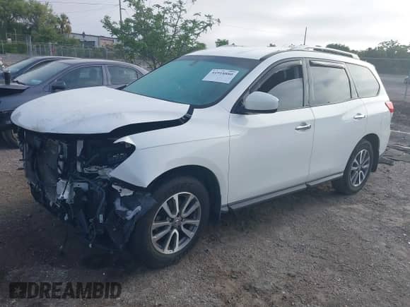 2013 Nissan Pathfinder SV with VIN 5N1AR2MN3DC671772, listed as a IAAI auction lot 41918880 with 116,182 mi miles and . Bid and sale history available at DreamBid. Image 2.