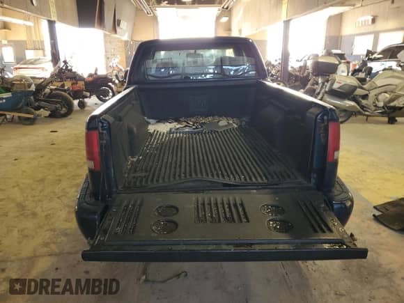 2001 Chevrolet S-10 с VIN 1GCCS195518142486, выставлен на аукционе Copart как лот 47728585 с пробегом Не указан миль и На запчасти • Non repairable. История ставок и продаж доступна на DreamBid. Изображение 6.