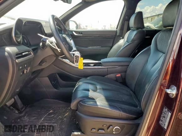 2024 Hyundai Palisade Calligraphy with VIN KM8R74GE2RU712376, listed as a Copart auction lot 69298725 with 33,289 mi miles and Clean title. Bid and sale history available at DreamBid. Image 7.