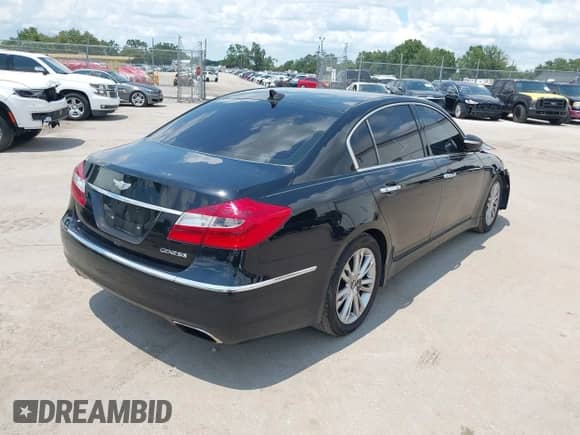 2014 Hyundai Genesis 3.8L с VIN KMHGC4DD2EU264763, выставлен на аукционе IAAI как лот 42813508 с пробегом 181 940 миль миль и . История ставок и продаж доступна на DreamBid. Изображение 4.
