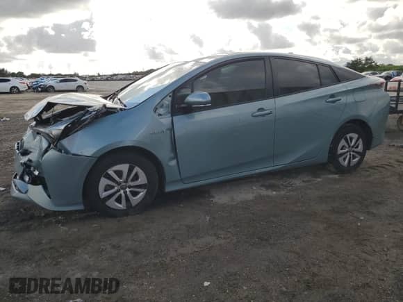 2016 Toyota Prius Two Eco z VIN JTDKARFU2G3011711, wystawiony jako Copart lot #82355385 z przebiegiem 191 137 mil mil oraz Szkoda całkowita • Salvage title. Historia ofert i sprzedaży dostępna na DreamBid. Obrazek 1.