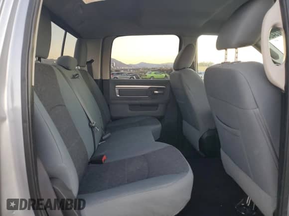 2019 Ram 1500 Warlock z VIN 1C6RR7LT7KS655282, wystawiony jako Copart lot #79073404 z przebiegiem 79 297 mil mil oraz Szkoda całkowita • Salvage title. Historia ofert i sprzedaży dostępna na DreamBid. Obrazek 10.