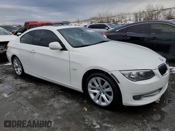 2012 BMW 3 Series 328i xDrive with VIN WBAKF3C57CE974420, listed as a Copart auction lot 42817045 with 110,286 mi miles and Salvage title. Bid and sale history available at DreamBid. Image 4.