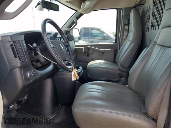 2023 Chevrolet Express Cargo with VIN 1GCWGBFP7P1155266, listed as a Copart auction lot 80967695 with 31,594 mi miles and Salvage title. Bid and sale history available at DreamBid. Image 7.