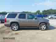2012 Chevrolet Tahoe LT z VIN 1GNSCBE03CR152690, wystawiony jako IAAI lot #43023058 z przebiegiem 166 314 mil mil oraz . Historia ofert i sprzedaży dostępna na DreamBid. Obrazek 13.