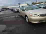 2006 Toyota Camry STD with VIN 4T1BE32K96U721036, listed as a Copart auction lot 81641745 with 220,325 mi miles and Salvage title. Bid and sale history available at DreamBid. Image 13.