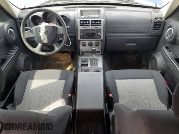 2010 Dodge Nitro SE with VIN 1D4PU2GK3AW143287, listed as a Copart auction lot 59537975 with 117,662 mi miles and Salvage title. Bid and sale history available at DreamBid. Image 8.