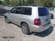 2005 Toyota Highlander с VIN JTEEP21A250094020, выставлен на аукционе IAAI как лот 43341214 с пробегом 130 875 миль миль и . История ставок и продаж доступна на DreamBid. Изображение 3.