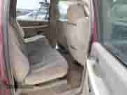 2004 Chevrolet Suburban LT с VIN 1GNEC16Z74J171053, выставлен на аукционе IAAI как лот 42574311 с пробегом 169 582 миль миль и . История ставок и продаж доступна на DreamBid. Изображение 8.