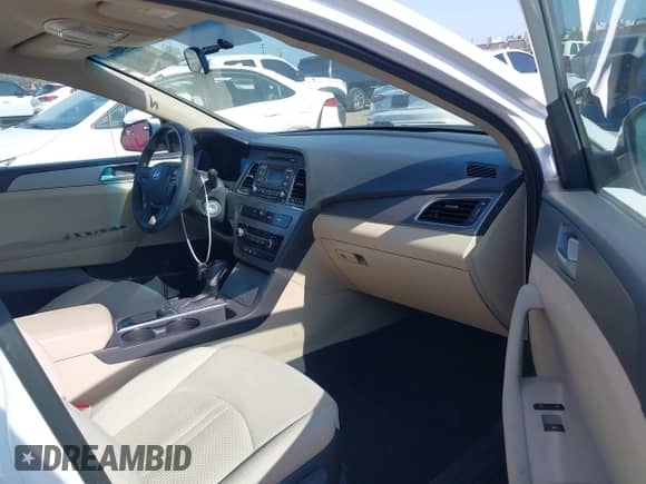 2015 Hyundai Sonata SE с VIN 5NPE24AF9FH254747, выставлен на аукционе IAAI как лот 42559691 с пробегом 159 564 миль миль и . История ставок и продаж доступна на DreamBid. Изображение 5.