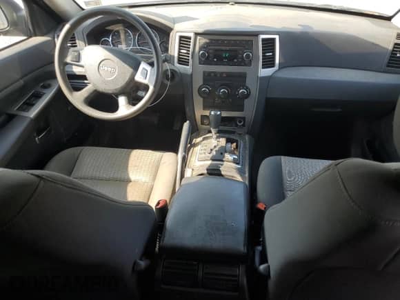 2009 Jeep Grand Cherokee Laredo с VIN 1J8HR48P29C552721, выставлен на аукционе Copart как лот 65622605 с пробегом 115 493 миль миль и Списание • Salvage title. История ставок и продаж доступна на DreamBid. Изображение 8.