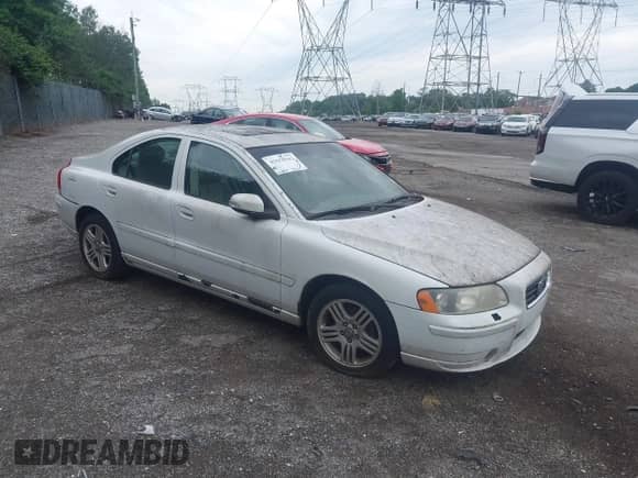 2009 Volvo S60 2.5T with VIN YV1RS592492735787, listed as a IAAI auction lot 42656542 with Not provided miles and . Bid and sale history available at DreamBid. Image 1.