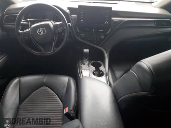 2022 Toyota Camry SE z VIN 4T1G11AK1NU712370, wystawiony jako Copart lot #86229765 z przebiegiem 104 657 mil mil oraz Szkoda całkowita • Salvage title. Historia ofert i sprzedaży dostępna na DreamBid. Obrazek 8.