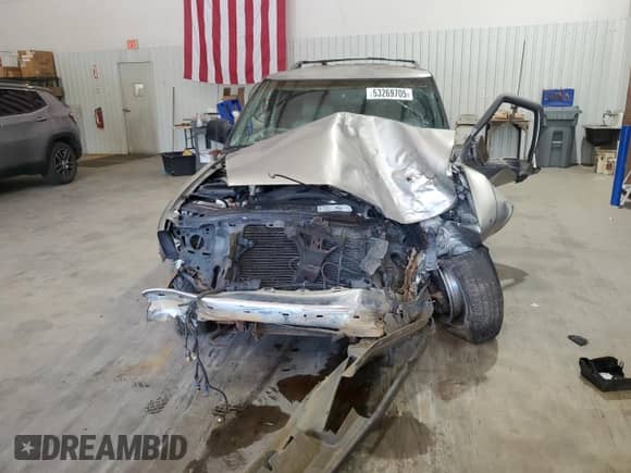 2000 Chevrolet Blazer LS z VIN 1GNDT13W4Y2220764, wystawiony jako Copart lot #53269705 z przebiegiem Nie podano mil oraz Szkoda całkowita • Salvage title. Historia ofert i sprzedaży dostępna na DreamBid. Obrazek 5.