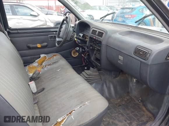 1994 Nissan Frontier with VIN 1N6SD11S0RC314212, listed as a IAAI auction lot 42121708 with 161,292 mi miles and . Bid and sale history available at DreamBid. Image 5.