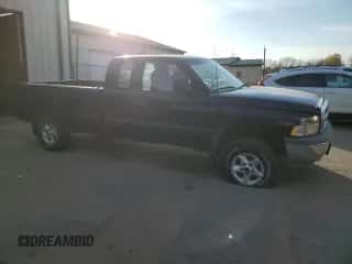 1998 Dodge 1500 с VIN 3B7HF13Z1WG222486, выставлен на аукционе Copart как лот 78030444 с пробегом 123 391 миль миль и Чистый • Clean title. История ставок и продаж доступна на DreamBid. Изображение 4.