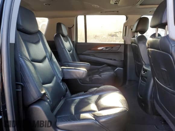 2020 Cadillac Escalade ESV Premium Luxury с VIN 1GYS4JKJ1LR166739, выставлен на аукционе Copart как лот 43228045 с пробегом 165 083 миль миль и Списание • Salvage title. История ставок и продаж доступна на DreamBid. Изображение 11.