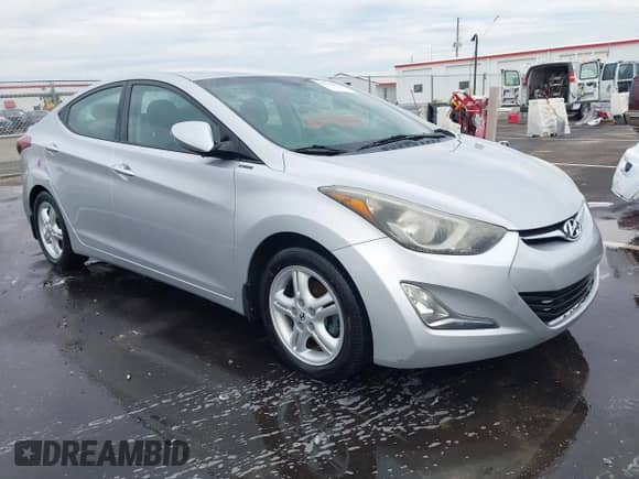 2015 Hyundai Elantra SE с VIN KMHDH4AE4FU279106, выставлен на аукционе IAAI как лот 43072976 с пробегом 57 407 миль миль и . История ставок и продаж доступна на DreamBid. Изображение 1.