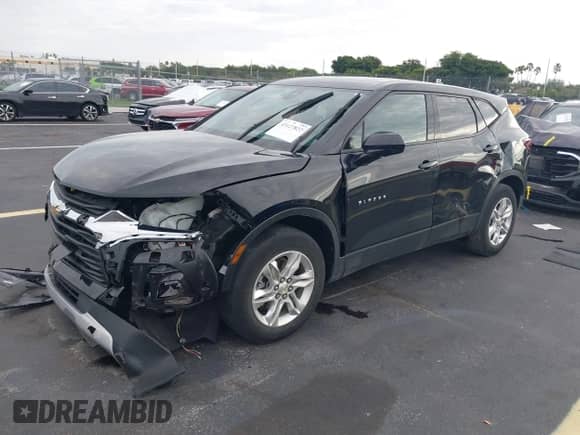 2022 Chevrolet Blazer LT с VIN 3GNKBCR47NS201332, выставлен на аукционе IAAI как лот 43127822 с пробегом 32 927 миль миль и . История ставок и продаж доступна на DreamBid. Изображение 2.