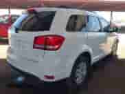 2018 Dodge Journey SXT z VIN 3C4PDCBG7JT533644, wystawiony jako IAAI lot #43122039 z przebiegiem 50 240 mil mil oraz . Historia ofert i sprzedaży dostępna na DreamBid. Obrazek 4.