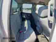 2018 GMC Sierra 1500 z VIN 1GTR1LEC6JZ112842, wystawiony jako Copart lot #70846185 z przebiegiem 71 178 mil mil oraz Szkoda całkowita • Salvage title. Historia ofert i sprzedaży dostępna na DreamBid. Obrazek 10.