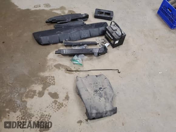 2018 Toyota Tacoma SR5 z VIN 3TMDZ5BN6JM042295, wystawiony jako Copart lot #61438685 z przebiegiem 95 404 mil mil oraz Szkoda całkowita • Salvage title. Historia ofert i sprzedaży dostępna na DreamBid. Obrazek 12.