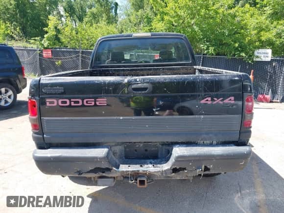 1997 Dodge 1500 with VIN 3B7HF13Z4VG793727, listed as a IAAI auction lot 42231961 with 278,240 mi miles and . Bid and sale history available at DreamBid. Image 16.