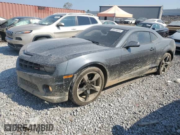 2011 Chevrolet Camaro 1SS z VIN 2G1FJ1EJXB9137320, wystawiony jako Copart lot #80519315 z przebiegiem 137 849 mil mil oraz Szkoda całkowita • Salvage title. Historia ofert i sprzedaży dostępna na DreamBid. Obrazek 1.