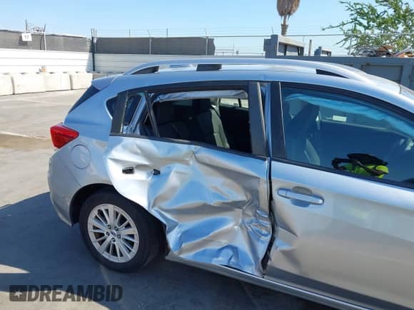 2018 Subaru Impreza Premium с VIN 4S3GTAD62J3752616, выставлен на аукционе IAAI как лот 43120942 с пробегом 99 641 миль миль и . История ставок и продаж доступна на DreamBid. Изображение 6.