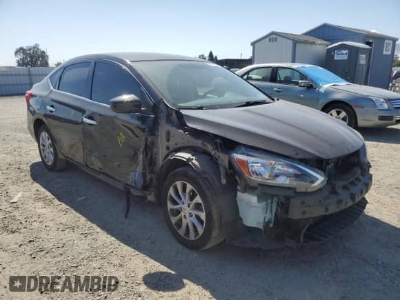 2019 Nissan Sentra SV z VIN 3N1AB7AP8KY371986, wystawiony jako Copart lot #82141025 z przebiegiem 106 750 mil mil oraz Szkoda całkowita • Salvage title. Historia ofert i sprzedaży dostępna na DreamBid. Obrazek 4.