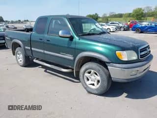 2002 Toyota Tundra SR5 z VIN 5TBBT44112S310323, wystawiony jako IAAI lot #43066605 z przebiegiem 144 356 mil mil oraz . Historia ofert i sprzedaży dostępna na DreamBid. Obrazek 1.