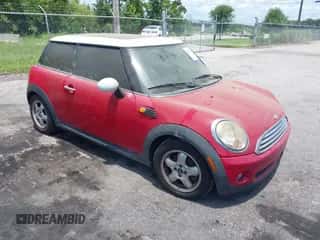 2007 MINI Hardtop with VIN WMWMF33537TT53783, listed as a IAAI auction lot 42536048 with 173,466 mi miles and . Bid and sale history available at DreamBid. Image 1.