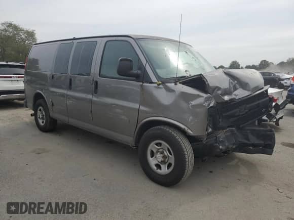 2008 Chevrolet Express Cargo with VIN 1GCFG15X581129200, listed as a Copart auction lot 80900905 with Not provided miles and Salvage title. Bid and sale history available at DreamBid. Image 4.