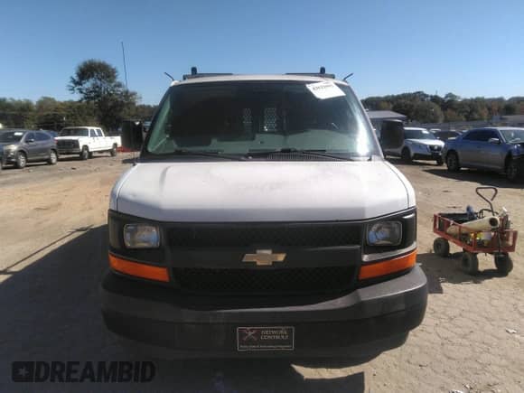 2017 Chevrolet Express Cargo с VIN 1GCWGAFF4H1336232, выставлен на аукционе IAAI как лот 43522955 с пробегом Не указан миль и . История ставок и продаж доступна на DreamBid. Изображение 12.