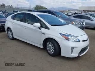 2015 Toyota Prius Advanced z VIN JTDKN3DP0F3068647, wystawiony jako IAAI lot #43197134 z przebiegiem 18 447 mil mil oraz . Historia ofert i sprzedaży dostępna na DreamBid. Obrazek 1.