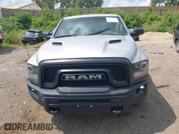 2017 Ram 1500 Rebel z VIN 1C6RR7YT2HS803629, wystawiony jako IAAI lot #42914264 z przebiegiem 76 836 mil mil oraz . Historia ofert i sprzedaży dostępna na DreamBid. Obrazek 12.