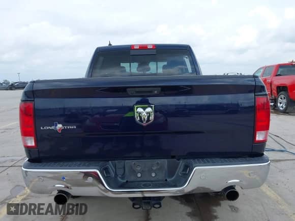 2017 Ram 1500 Lone Star z VIN 1C6RR6LT6HS613933, wystawiony jako IAAI lot #42725804 z przebiegiem 144 550 mil mil oraz . Historia ofert i sprzedaży dostępna na DreamBid. Obrazek 17.