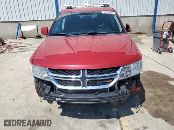 2016 Dodge Journey SXT with VIN 3C4PDCBB6GT174946, listed as a Copart auction lot 68153285 with 97,280 mi miles and Salvage title. Bid and sale history available at DreamBid. Image 5.