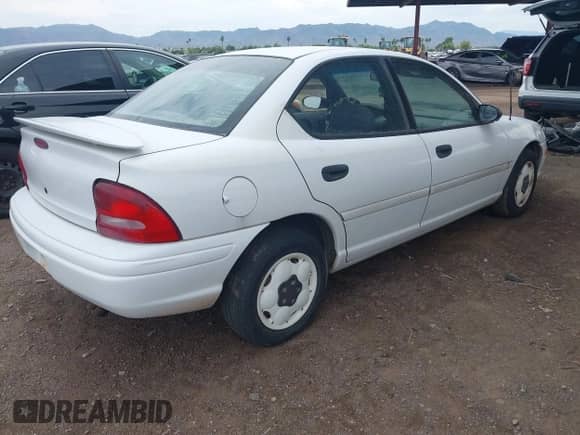 1996 Dodge Neon with VIN 3B3ES47Y5TT327506, listed as a IAAI auction lot 43390792 with 167,912 mi miles and . Bid and sale history available at DreamBid. Image 4.